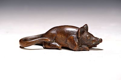 Gernot Rumpf, 1941 Kaiserslautern 2025, Bronzefigur, Maus, L. 11 cm, Gießer Strehle, 40/40