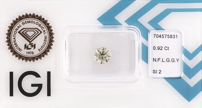 Loser Brillant 0.92 ct Natural Fancy Light Grayish Greenish Yellow/si2, 5.98-6.01 x 3.94 mm, Schliff Gut, Politur Sehr Gut, Symmetrie Sehr Gut, ...