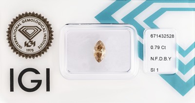 Loser Diamant, Navette, 0.79 ct Natural Fancy Deep Brown Yellow/si1, 8.29 x 4.37 x 3.32 mm, Politur Gut, Symmetrie Gut, Fluoreszenz ...