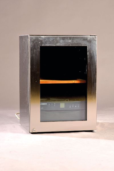 Humidor ZKes 453, Liebherr, Deutschland, Edelstahlgehäuse, getönte Isolierglastür, variabel einstellbare Temperatur (+16°C bis + 20°C) und ...