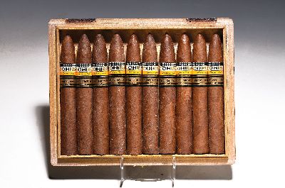10er Kiste Piramides Edicion Limitada 2006, Cohiba, Havana, Kuba, torpedoförmige Piramides, Ringmaß 52, in geöffneter orig. Holzkiste; Provenienz: ...