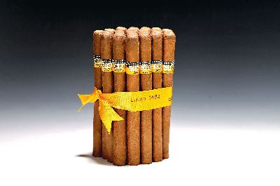 25er Kiste Siglo V, Cohiba, Havana, Kuba, 2009, Dalias, Ringmaß 43, in geöffneter orig. Holzkiste; Provenienz: aus Schweizer Privatsammlung, ...