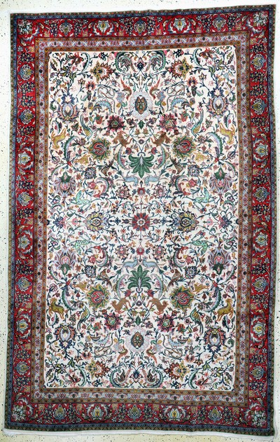 Ghom Kork fein, Persien, Mitte 20.Jhd, Korkwolle mit Seide, ca. 335 x 215 cm, verfärbt, EHZ: 2