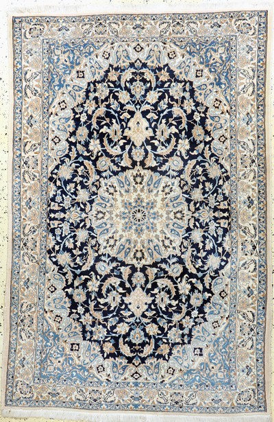 Nain fein(9 La), Persien, Mitte 20.Jhd, Korkwolle mit Seide, ca. 190 x 128 cm, EHZ: 2