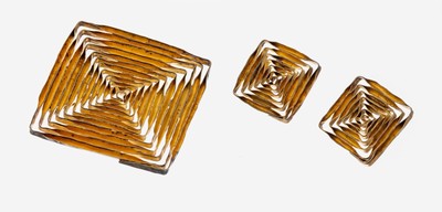 Ausgefallenes Schmuckset, Silber verg., abstraktes Design, best. aus: 1 Brosche, ca. 4.8 x 4.8 cm, und 1 Paar Ohrstecker, 2.3 x 2.3cm, Brisuren GG ...