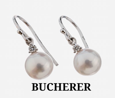 Paar 18 kt Gold BUCHERER Perl-Brillant- Ohrhänger, WG 750/000, 2 weiße Zuchtperlen,D. ca. 7 mm, 2 Brillanten zus. ca. 0.05 ct Weiß/vs, ...