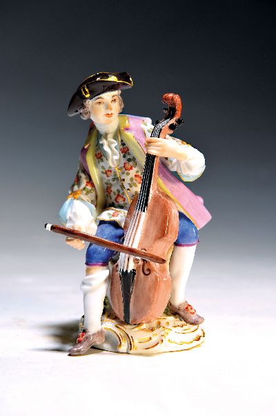 Porzellanfigur, Meissen, 20. Jh., aus der galanten Kapelle, Cellist, feine polychrome Bemalung, H. ca. 11.5 cm