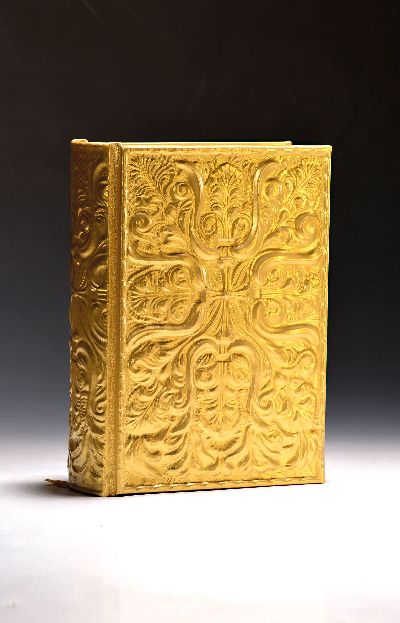 Die Bibel, illustriert von Ernst Fuchs, 80 ganzzseitige Farbbilder, fünffarbiger Offsetdruck, zusätzlicher Goldruck und Lackierung, Goldschnitt, ...