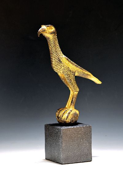 Kaiserfalke Friedrichs II. von Hohenstaufen, ars mundi Collection Schätze der Welt, Original steht im Metropolitan Museum Of Art New York und stammt ...