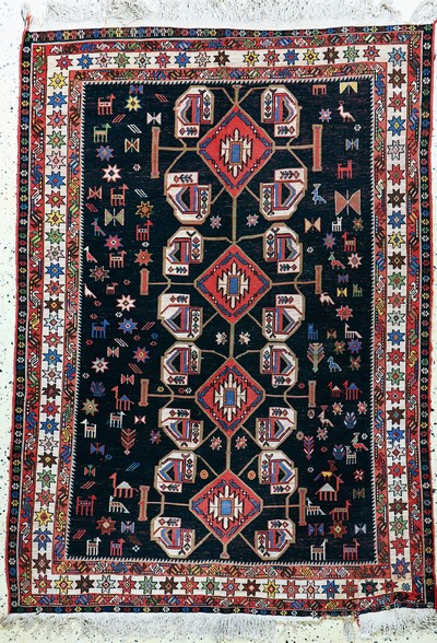 Sumakh alt, Azerbaijan, Mitte 20.Jhd, Wolleauf Baumwolle, ca. 195 x 143 cm, EHZ: 2(restauriert)