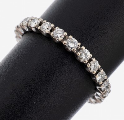 14 kt Gold Brillant-Memoryring, WG 585/000,24 Brillanten zus. ca. 1.30 ct Weiß-l.get. Weiß/si, RW 60, ca. 2.3 g