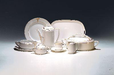 Kaffee- und Speiseservice, Rosenthal, Donatello, Porzellan, Goldstaffage, Kaffeekanne, zwei Milchkännchen, zwei Zuckerdose, 11 Tassen mit 12 ...