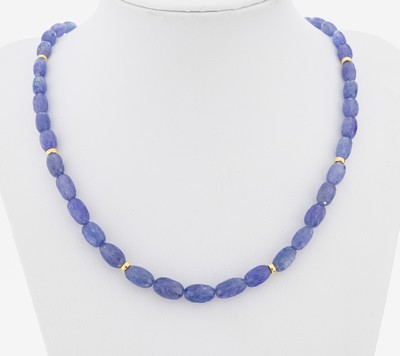 Tansanit-Collier mit 18 kt Gold Schließe und Zwischengliedern, GG 750/000, facett. Tansanit-Oliven im Verlauf zus. ca. 100.0 ct, L. ca. 46 cm, ...