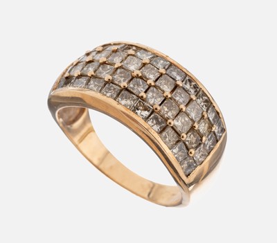 14 kt Gold Diamant-Ring, GG 585/000, 44 Princess Cut Diamanten zus. ca. 4.0 ct Braun/si-p, RW 56, ca. 6.3 g