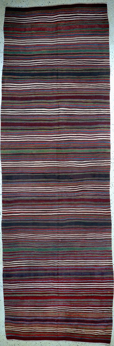 Karaman Kelim antik, Türkei, 19.Jhd, Wolle auf Wolle, ca. 440 x 140 cm, EHZ: 2, (kleine Löcher & Restaurierungen).