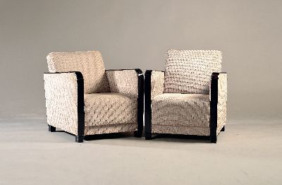 Paar Armlehnsessel, Frankreich, 1930er Jahre, ein Bezug l. verschmutzt, 70x66x86 cm, EZ 2-3