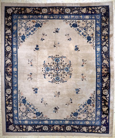 Antiker Peking, China, um 1900, Wolle auf Baumwolle, ca. 290 x 250 cm, Reinigungsbedürftig, EHZ: 2-3