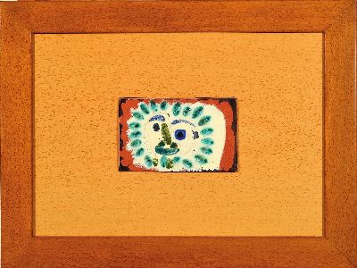 Pablo Picasso, 1881-1973, "Petit Soleil", 1969, Bildtafel aus rotem Steingut, gedrückterReliefdekor, farbige Engobemalerei, verso ...