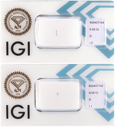Lot 2 lose Diamanten, 1 x 0.09 ct hochfeines Weiß+(D)/p1, 1 x 0.09 ct hochfeines Weiß+ (D)/p2, Baguettes, jew. eingeschweißt, IGI- Expertisen anbei