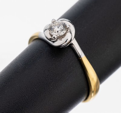 18 kt Gold Brillant-Ring, GG/WG 750/000, Brillant ca. 0.26 ct feines Weiß/vvs, RW 56, ca. 3.4 g