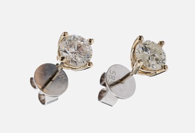 Paar 14 kt Gold Brillant-Ohrstecker, WG 585/000, 2 Brillanten zus. ca. 1.44 ct Weiß-get.Weiß/p2-3