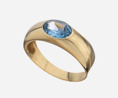14 kt Gold Topas-Ring, GG 585/000, ovalfacett. Blautopas (beh.), RW 58, ca. 3.2 g