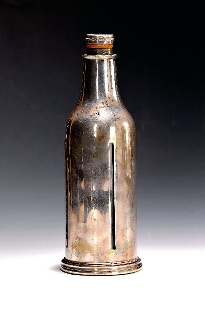 Sodaflasche, James Dixon & Sons, Sheffield/London, um 1890, Glasflasche mit versilberter Metallkartusche, schauseitig bez.Sodastream, Meistermarke JD ...