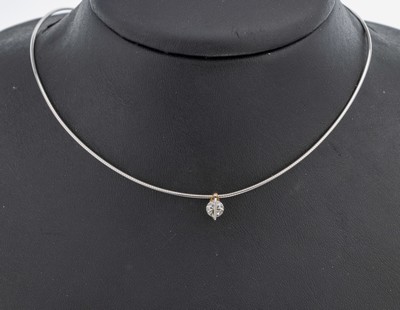 18 kt Gold und Platin Brillant-Anhänger, GG750/000 und Pt, ungewöhnliches Design, bewegl.gefasster Brillant ca. 0.46 ct Weiß/si, an Halsreif, WG ...