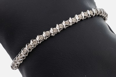 14 kt Gold Diamant-Armband, WG 585/000, 46 8/8-Diamanten zus. ca. 0.40 ct Weiß-get./p, L.ca. 19.5 cm, ca. 7.7 g, Kastenschloss mit Sicherheitsacht