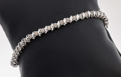 14 kt Gold Diamant-Armband, WG 585/000, 46 8/8-Diamanten zus. ca. 0.40 ct Weiß-get./p,L. ca. 19.5 cm, ca. 7.3 g, Kastenschloss mit Sicherheitsacht, ...