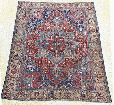 Antiker Heriz, Persien, 19.Jhd, Wolle auf Baumwolle, ca. 415 x 340 cm, Mottenfraß, EHZ: 3