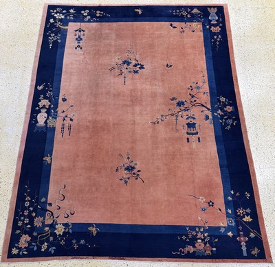 Peking antik, China, um 1900, Wolle auf Baumwolle, ca. 433 x 322 cm, Mottenfraß, EHZ: 3(gereinigt)