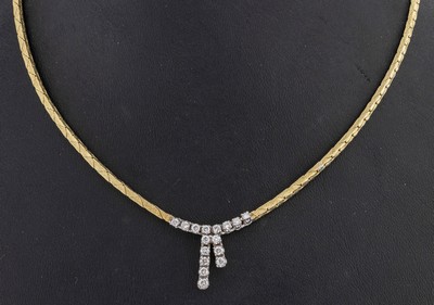 14 kt Gold Brillant-Collier, GG/WG 585/000,16 Brillanten zus. ca. 0.50 ct Weiß/lr, Angaben lt. Zertifikat, L. ca. 43 cm, ca. 18.1g