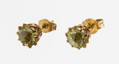 Paar 14 kt Gold Prasiolith-Ohrstecker, GG 585/000, 2 Prasiolithe im Sonnenschliff, ca. 1.4 g