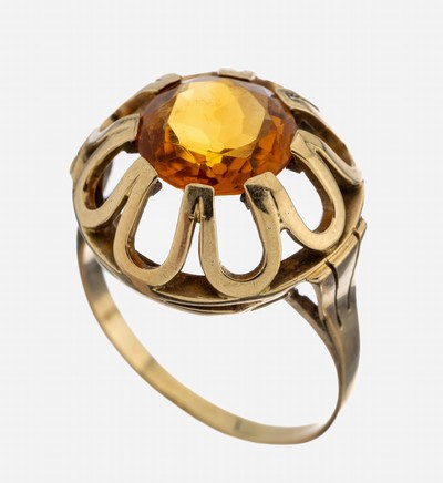 14 kt Gold Citrin-Ring, 1950er Jahre, GG 585/000 gepr., durchbrochen gearbeitet, rundfacett. Citrin, RW 61, ca. 5.6 g