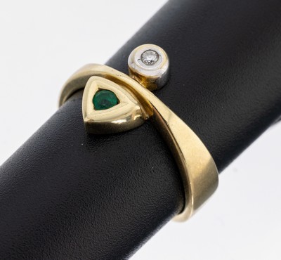 14 kt Gold Brillant-Smaragd-Ring, GG 585/ 000, Brillant ca. 0.02 ct Weiß/si, rundfacett.Smaragd ca. 0.05 ct, RW 54, ca. 3.6 g