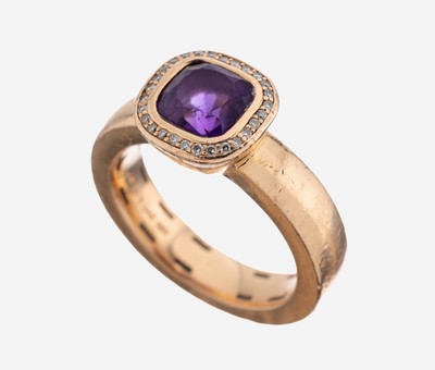 14 kt Gold Amethyst-Brillant-Ring, RoseG 585/000, mittig Amethyst im Kissenschliff ca. 1.25 ct, 28 Brillanten zus. ca. 0.10 ct (grav.) Weiß/si, RW ...