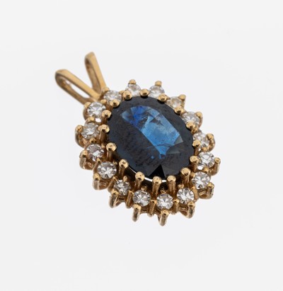 14 kt Gold Saphir-Diamant-Anhänger, GG 585/000, mittig ovalfacett. Saphir ca. 3.0 ct,16 8/8-Diamanten zus. ca. 0.32 ct Weiß/p, ca. 2.9 g