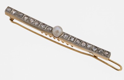 14 kt Gold und Platin Perl-Diamant-Haarspange,um 1910, GG 585/000 gepr., Schauseite zeittyp. Platin, Perle, D. ca. 4.4 mm, 16 Diamantrosen zus. ca. ...