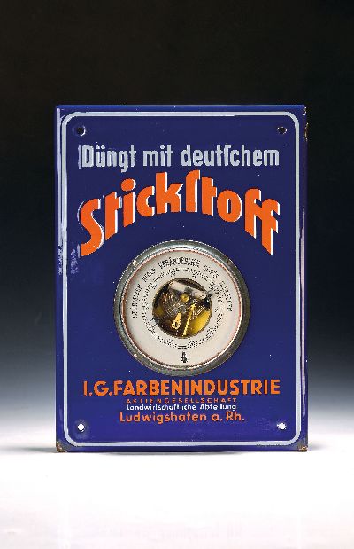 Emailschild mit Barometer der I.G. Farbenindustrie AG Ludwigshafen am Rhein, Offenburg, 1930er-Jahre, Ferro-Email, lithographierter Dekor, ...