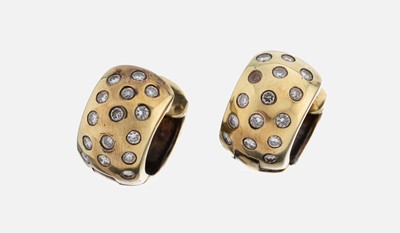 Paar 14 kt Gold Brillant-Ohrcreolen, GG 585/000, 29 Brillanten zus. ca. 0.29 ct Weiß/si, 1 Stein fehlt, ca. 5.8 g
