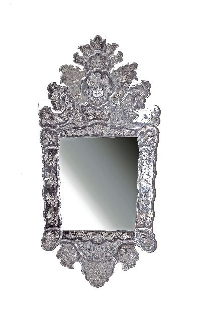Prunkspiegel, Zuschreibung Fritz Heckert, 1870er-Jahre, 28 einzelne Spiegelelemente, facettiert, mit Silber gegossen, geschliffen, reicher Dekor von ...