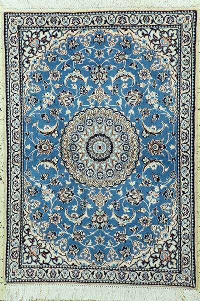 Nain fein(9 La), Persien, Ende 20.Jhd, Korkwolle mit Seide, ca. 130 x 90 cm, ca. 500.000 Kn/qm, EHZ:(nahezu neuwertig)