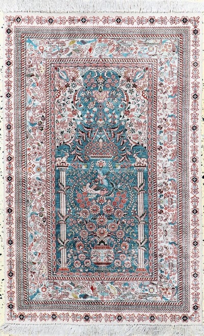Hereke Seide, China, Ende 20.Jhd, reine Naturseide, ca. 123 x 80 cm, EHZ: 1-2