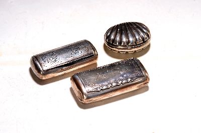 Drei Deckeldosen, Finnland, um 1800, 2x Silber: 1x um 1800, Dreikronenmarke, alte Jahresmarke C7, Widmung datiert 1907, Monogramm J.A.Thorsson, ca. ...