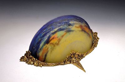 Wandlampe, Müller Freres Luneville, Frankreich, 1.Hälfte 20.Jh., Glasschirm mit farbigen Einpuderungen im Verlauf, signiert, Bronzemontur, 22x37x15 ...