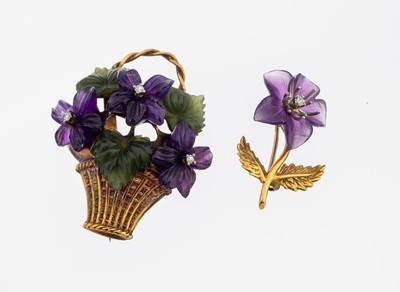 14/18 kt Gold Konvolut 2 Broschen, 1 x GG 585/000, in Form eines Blumenkorbes, Amethyst-blüten geschnitten, geschliffen und grav., Blütenstempel ...