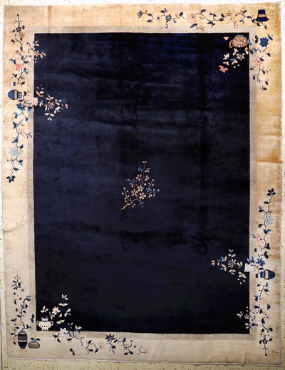 Peking antik, China, um 1900, Wolle auf Baumwolle, ca. 350 x 275 cm, EHZ: 3