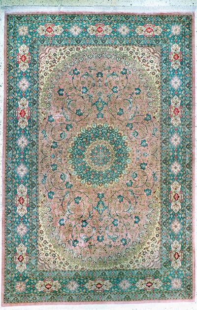 Ghom Seide fein, Persien, Ende 20.Jhd, reine Naturseide, ca. 305 x 201 cm, ca. 1,0 Mio. Kn/qm, EHZ: 1-2