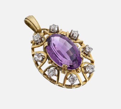 14 kt Gold Amethyst-Anhänger, GG/WG 585/000, ovalfacett. Amethyst ca. 7.0 ct, 8 Diamantimitationen, ca. 3 x 2 cm, ca. 6.4 g